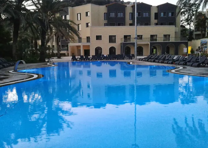 Club Flipper Bodrum 얄리카베크